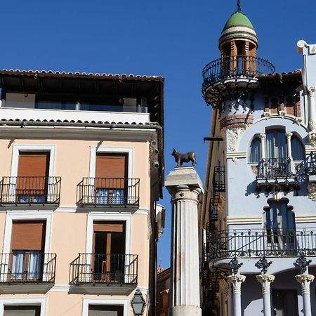 Apartamentos Plaza Del Torico Teruel Exterior foto