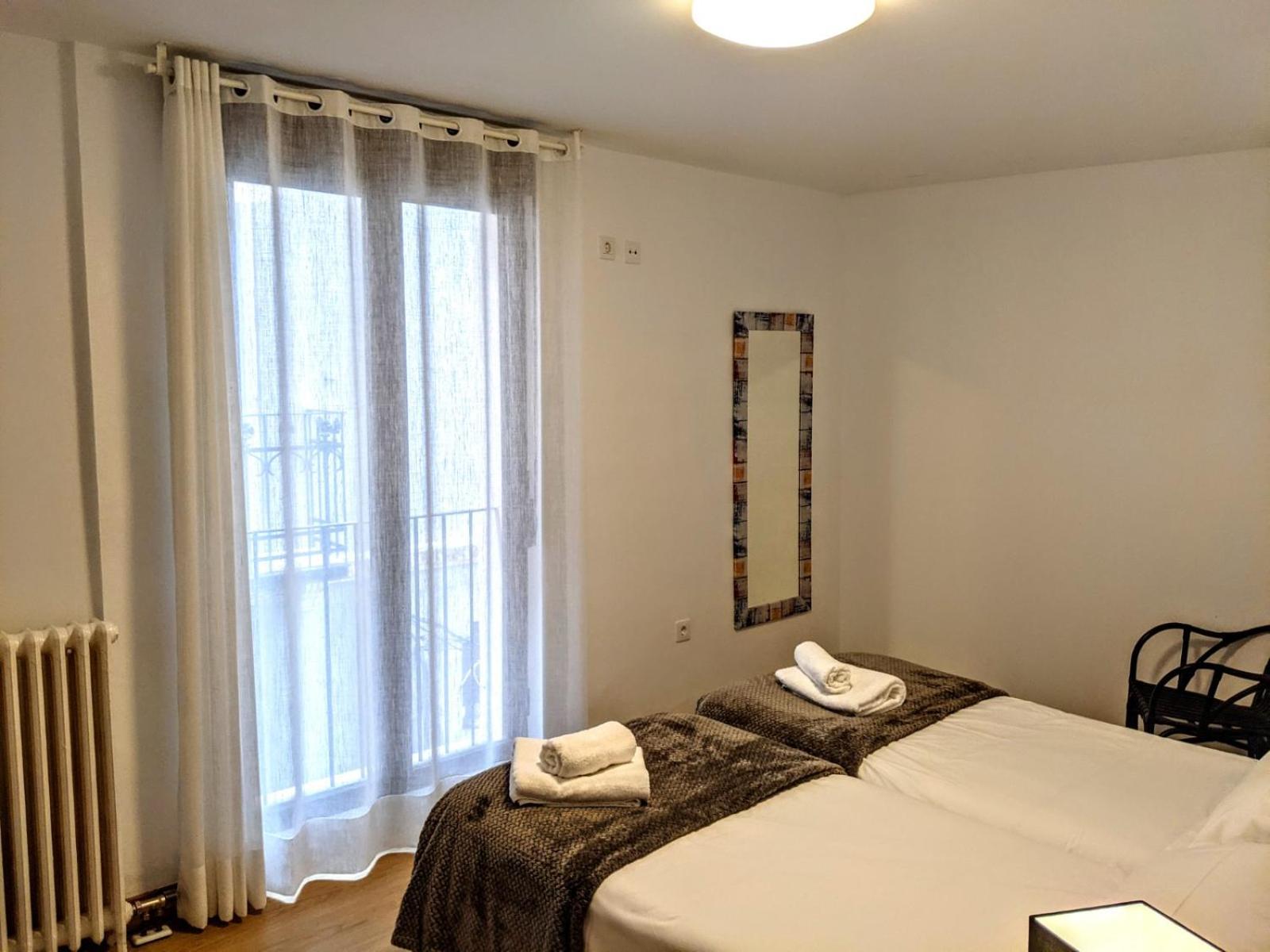 Apartamentos Plaza Del Torico Teruel Exterior foto