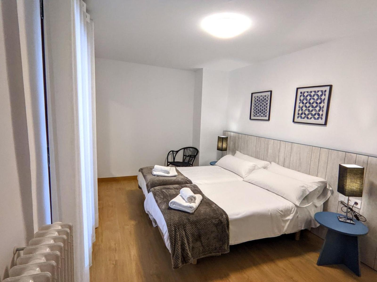 Apartamentos Plaza Del Torico Teruel Exterior foto