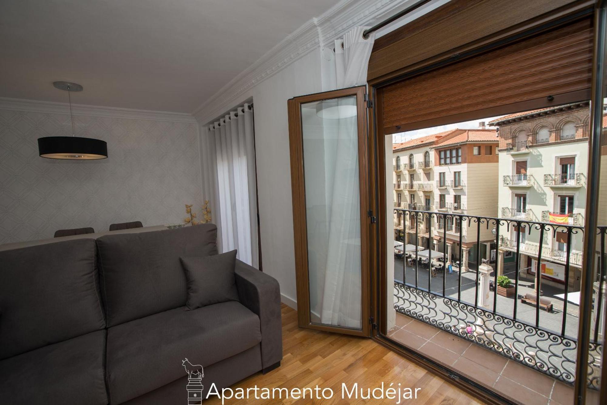 Apartamentos Plaza Del Torico Teruel Exterior foto