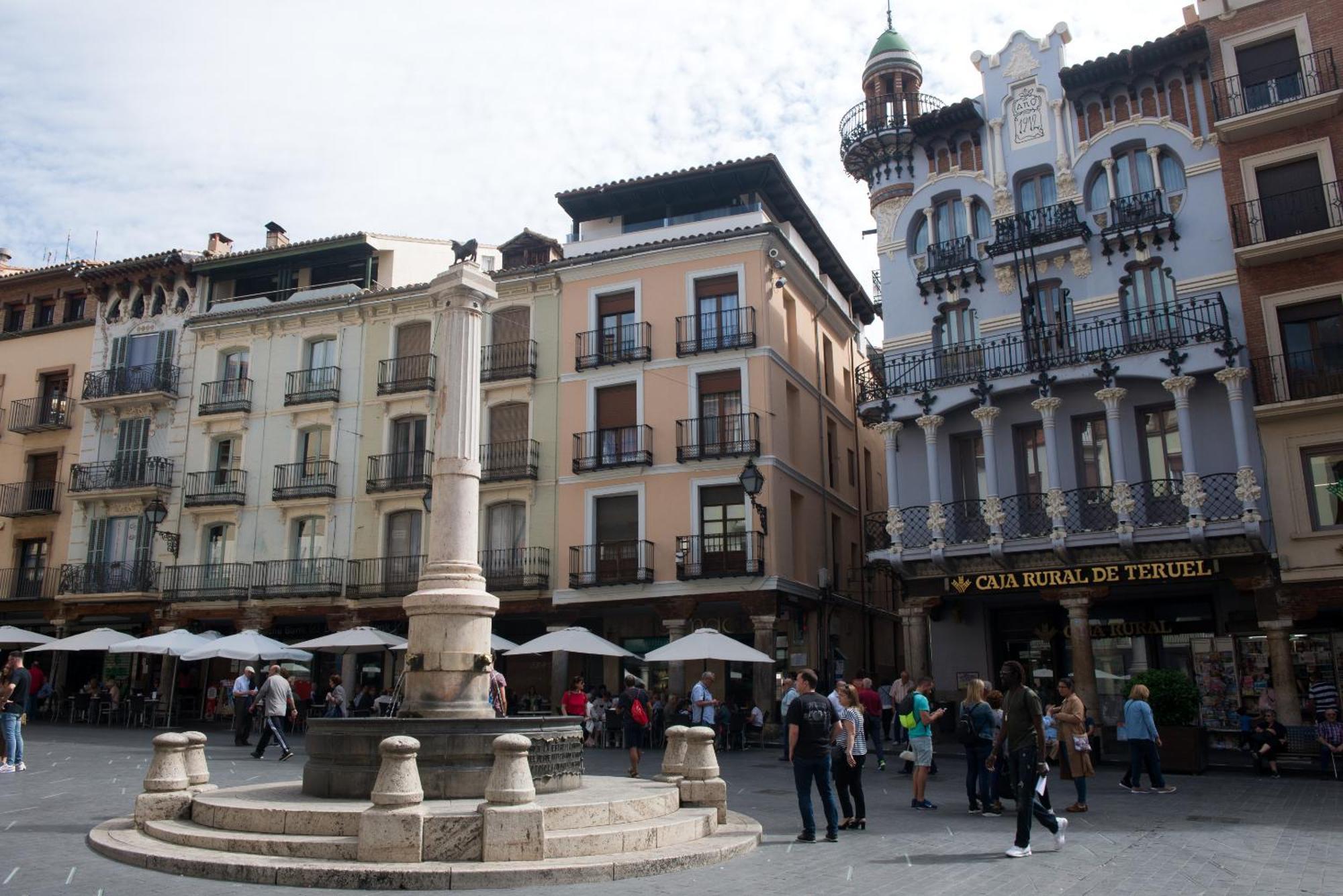 Apartamentos Plaza Del Torico Teruel Exterior foto