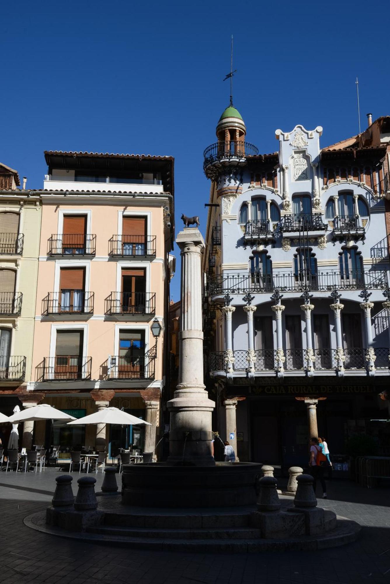 Apartamentos Plaza Del Torico Teruel Exterior foto