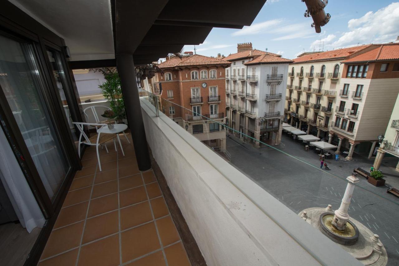 Apartamentos Plaza Del Torico Teruel Exterior foto